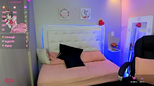 EMALINDA  HILSS online show from 01/19/25, 04:36