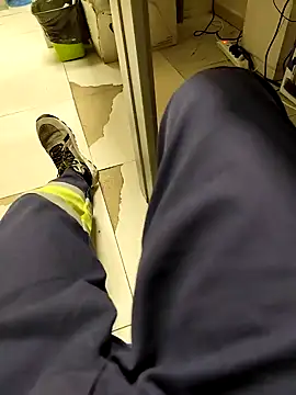 Snapshot of coppiapazza chatting on 12/23/24, 10:33 coppiapazza online show from 12/23/24, 10:33