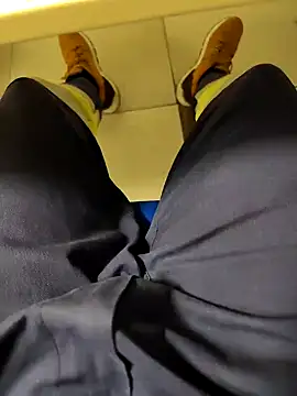 Snapshot of coppiapazza chatting on 01/11/25, 09:25 coppiapazza online show from 01/11/25, 09:25