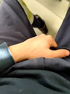 Snapshot of coppiapazza chatting on 01/19/25, 08:18 coppiapazza online show from 01/19/25, 08:18