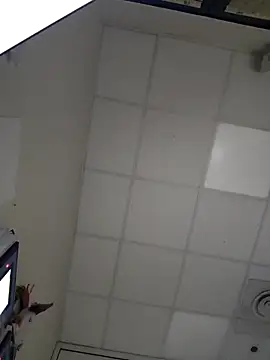 Snapshot of coppiapazza chatting on 02/17/25, 01:36 coppiapazza online show from 02/17/25, 01:36