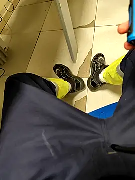 Snapshot of coppiapazza chatting on 02/17/25, 09:08 coppiapazza online show from 02/17/25, 09:08