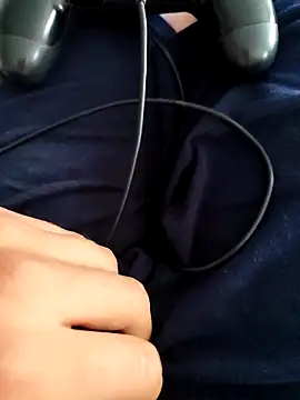 Snapshot of coppiapazza chatting on 09/24/25, 01:36 coppiapazza online show from 09/24/25, 01:36