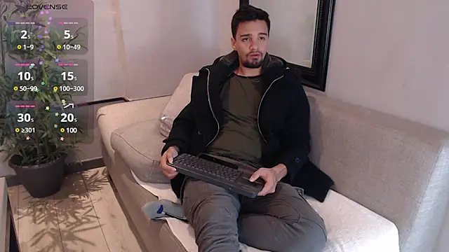 Edward max online show from 02/10/25, 03:57