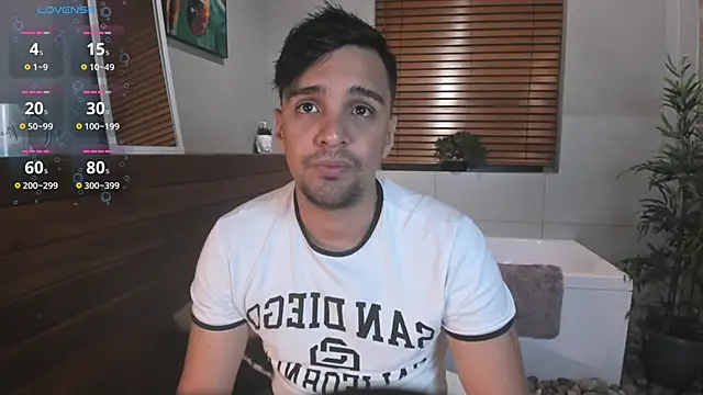 Edward max online show from 10/18/25, 10:21