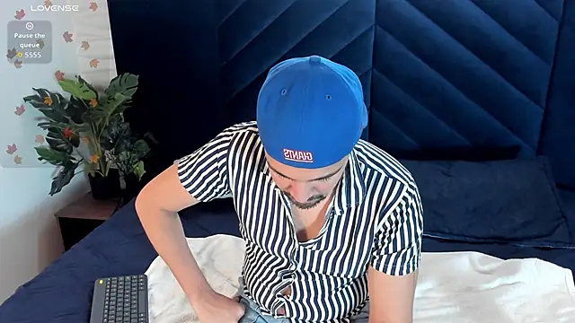 Edward max online show from 01/09/26, 03:42