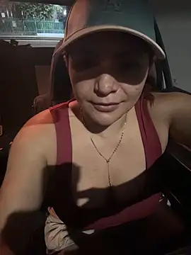 Snapshot of diosagriega_1 chatting on 10/29/25, 05:31 diosagriega 1 online show from 10/29/25, 05:31