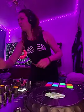 Nina-Chick777 online show from 02/22/26, 11:47