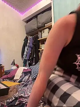 Nina-Chick777 online show from 05/14/26, 08:10