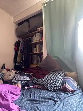 Nina-Chick777 online show from 06/03/26, 07:30