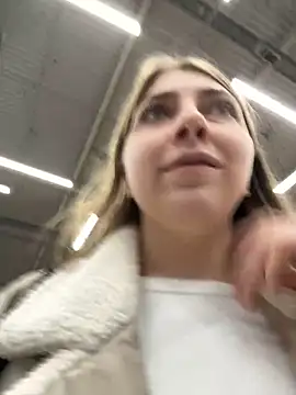 Sunny   Bunny online show from 12/30/24, 06:49