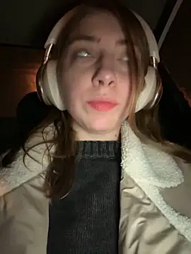 Sunny   Bunny online show from 01/12/25, 02:52