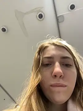 Sunny   Bunny online show from 09/24/25, 08:39