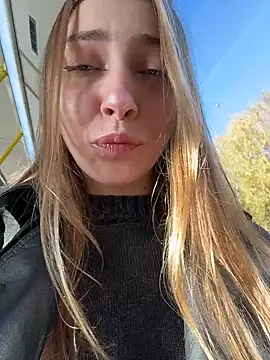 Sunny   Bunny online show from 10/17/25, 12:08