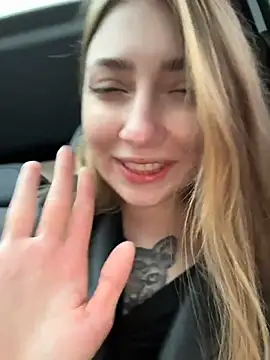 Sunny   Bunny online show from 03/09/26, 01:48