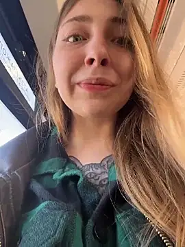 Sunny   Bunny online show from 05/01/26, 02:10