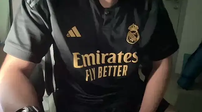 Snapshot of Chazklein chatting on 01/02/25, 06:40 Chazklein online show from 01/02/25, 06:40