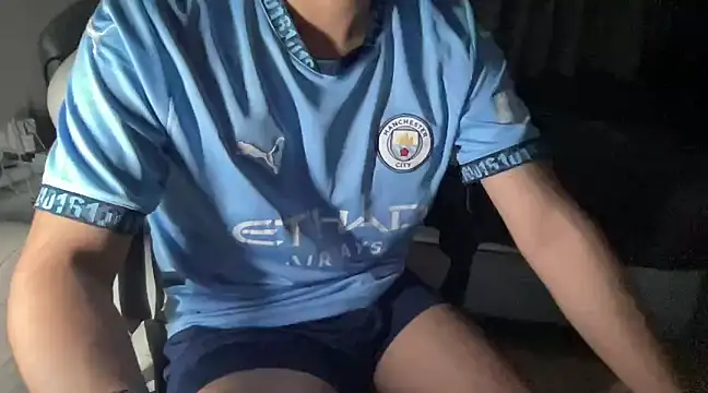 Snapshot of Chazklein chatting on 01/07/25, 04:37 Chazklein online show from 01/07/25, 04:37