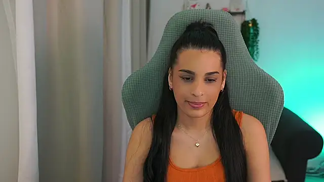 mila  denver online show from 03/04/25, 12:22