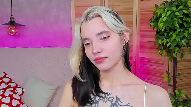 as1an girlfriend online show from 03/07/25, 03:40