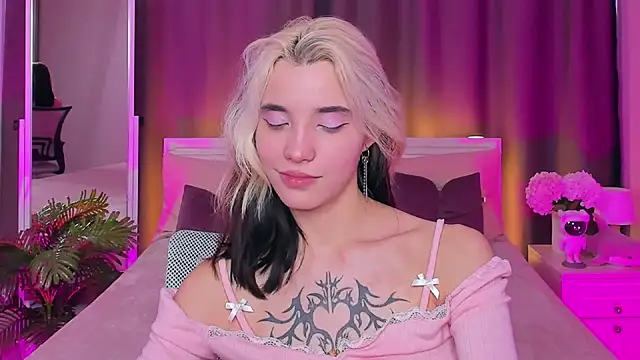 as1an girlfriend online show from 03/13/25, 06:16