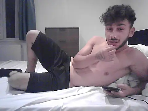 Iulianmarius12 online show from 11/08/25, 09:46