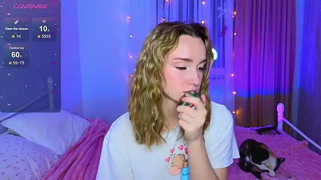 Wild Sophie  online show from 01/11/26, 04:12