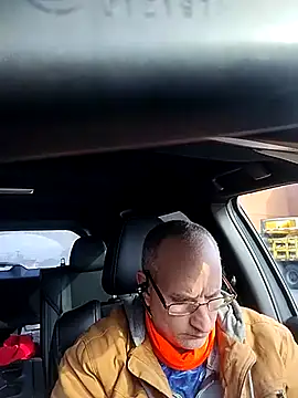 Snapshot of hardandready3523 chatting on 03/04/25, 01:38 hardandready3523 online show from 03/04/25, 01:38