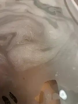 Snapshot of SensualG300 chatting on 10/29/25, 04:04 SensualG300 online show from 10/29/25, 04:04