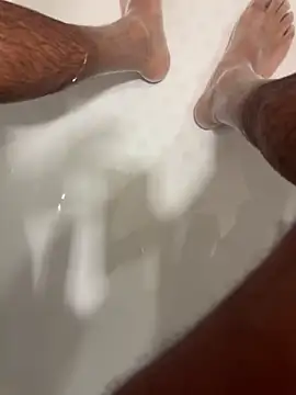 Snapshot of SensualG300 chatting on 10/31/25, 01:17 SensualG300 online show from 10/31/25, 01:17