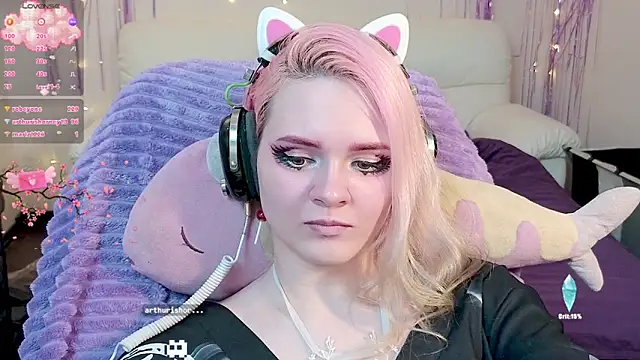 One Moment  online show from 12/17/24, 10:00