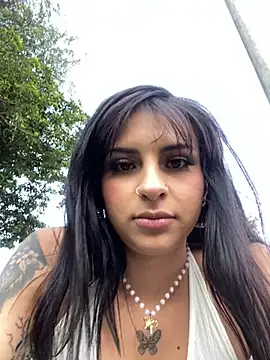 Hilary pinkk online show from 01/15/25, 10:24