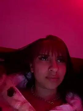 Hilary pinkk online show from 02/14/25, 06:56