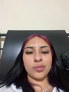 Hilary pinkk online show from 02/15/25, 03:42