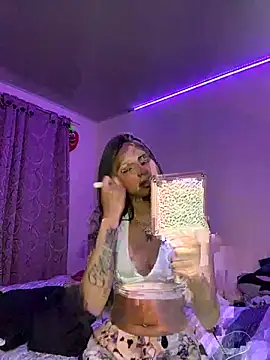 Hilary pinkk online show from 03/02/25, 02:30