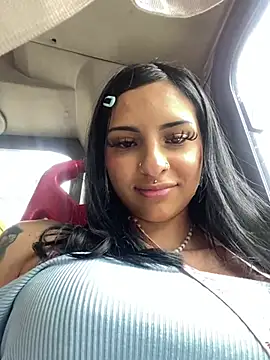 Hilary pinkk online show from 03/13/25, 05:18