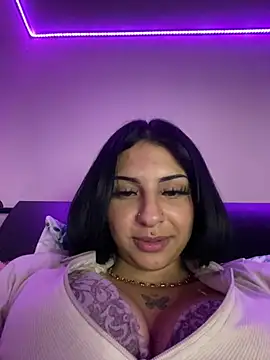 Hilary pinkk online show from 03/15/25, 06:47