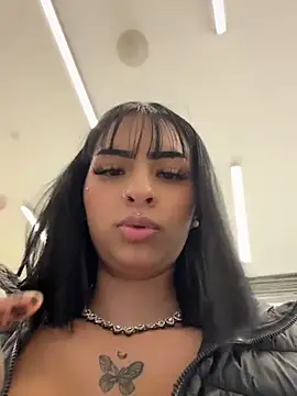Hilary pinkk online show from 06/05/26, 11:43