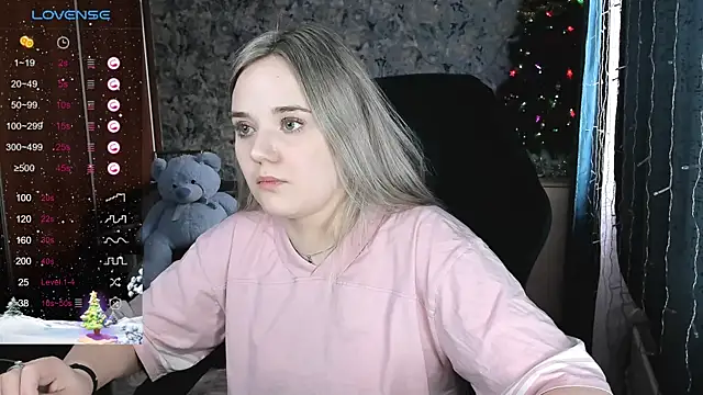 Your small bunny online show from 12/23/24, 07:17