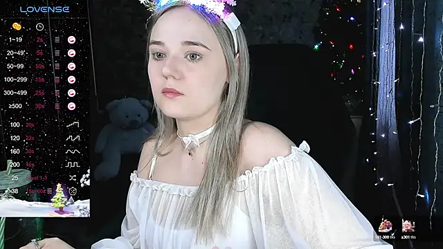 Your small bunny online show from 12/25/24, 03:08