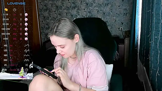 Your small bunny online show from 01/21/25, 07:26