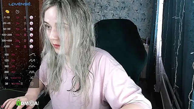 Your small bunny online show from 02/10/25, 04:41