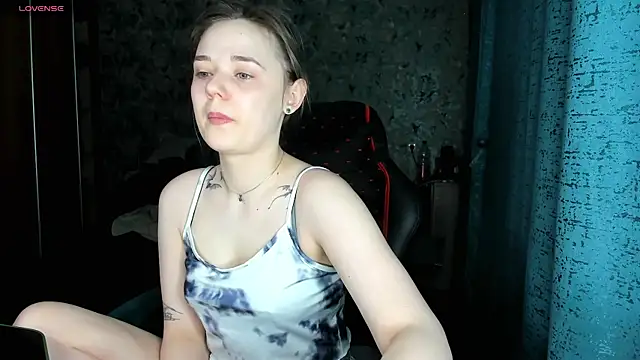 Your small bunny online show from 11/24/25, 02:00