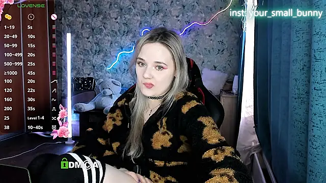 Your small bunny online show from 03/02/26, 05:08