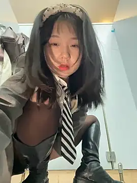 Xixi-Gala online show from 03/18/25, 03:09