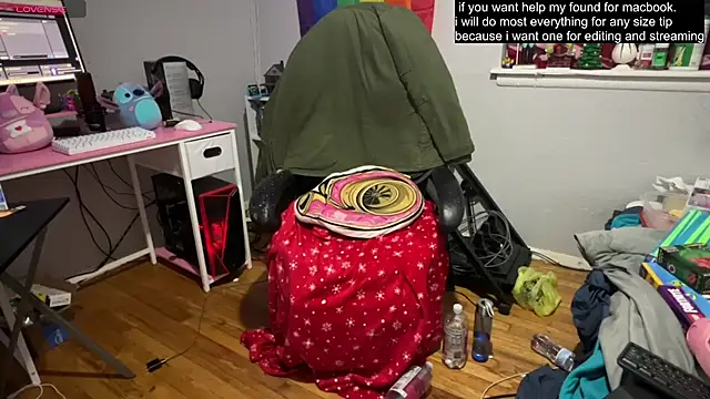 tallnerdyguy online show from 03/14/25, 01:37