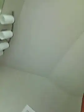 Strong Bear89 online show from 02/18/26, 05:42