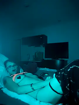 ivylee31 online show from 01/13/25, 10:58