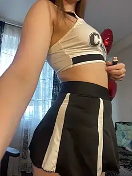 Snapshot of CurlyLara chatting on 02/26/25, 09:53 CurlyLara online show from 02/26/25, 09:53