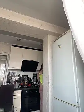 Snapshot of CurlyLara chatting on 03/04/25, 10:02 CurlyLara online show from 03/04/25, 10:02